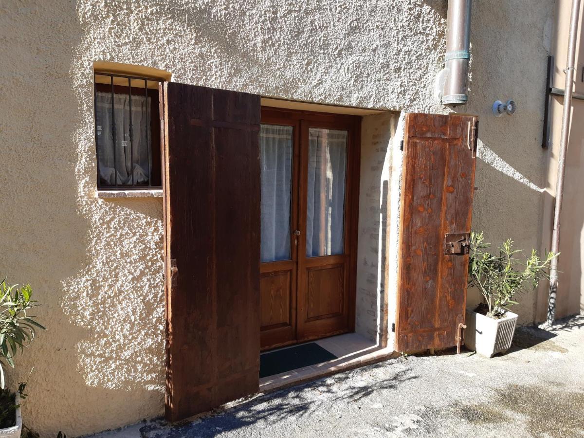 La Rosa Di Francesco Inn Valfabbrica Exterior foto